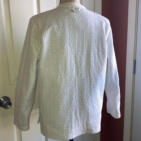 Cherry Blossom Quilted Reversible Eyelet Light Jacket Cotton Large by Appleseeds - Picture 9 of 11